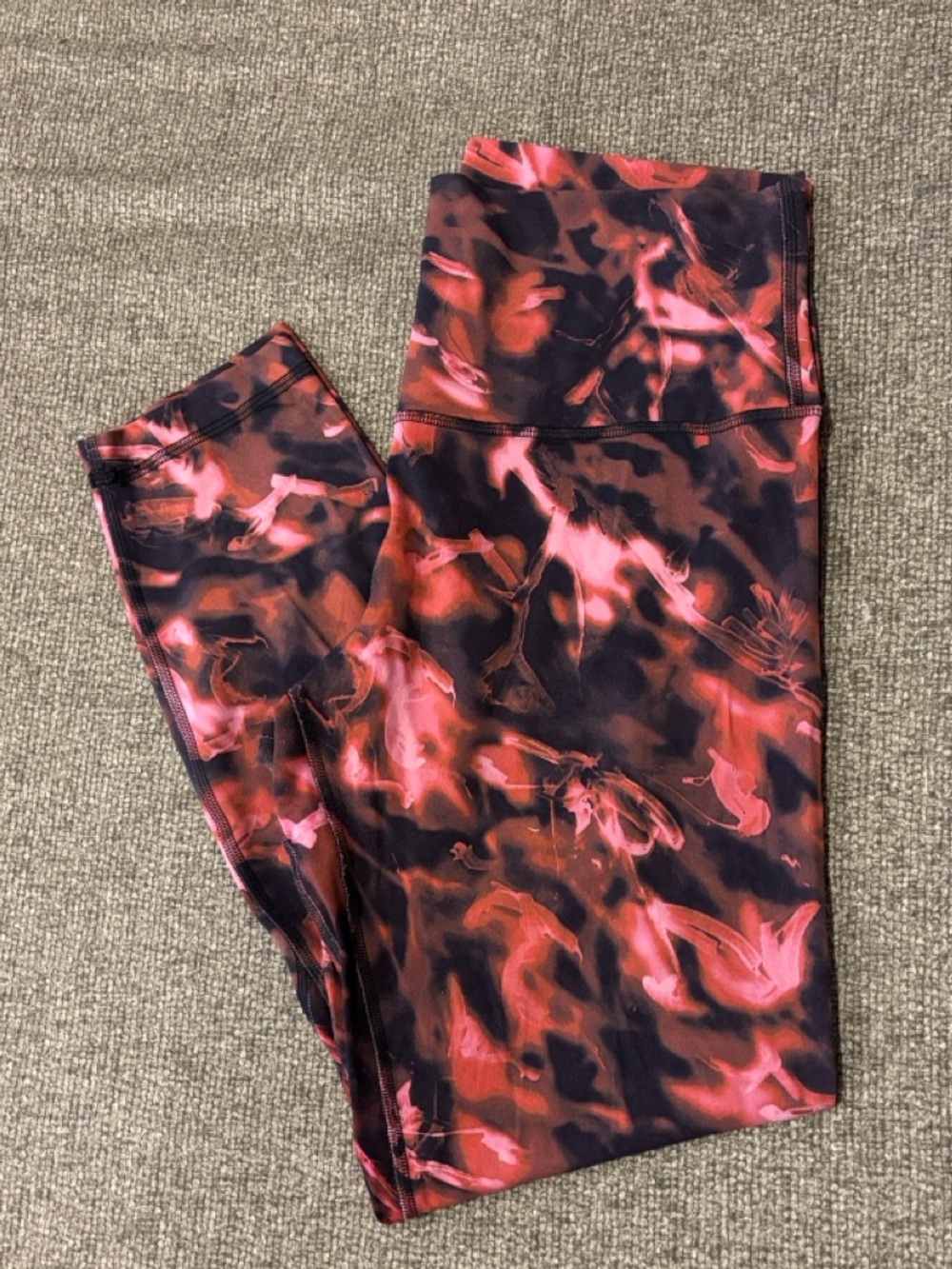 lululemon athletica Pink & Black Abstract Print Leggings